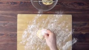 Несколько блюд из сосисок.