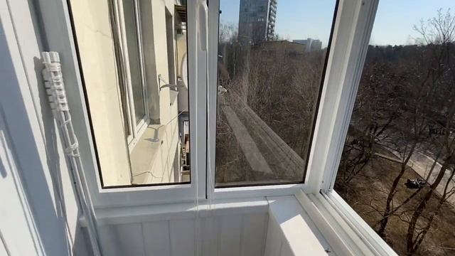 Остекление балкона в Хрущевке с крышей. Часть 2. Отделка балкона, встроенный шкаф.