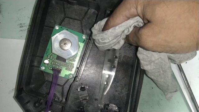 Ricoh How to clean LASER unit? MP 2554, MP 2555, IM 2500, how to fix light copy? SC220.