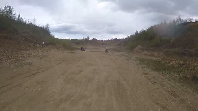 Эндуро покатушки.Yamaha wr250f и другие эндуро мотоциклы смотреть онлайн