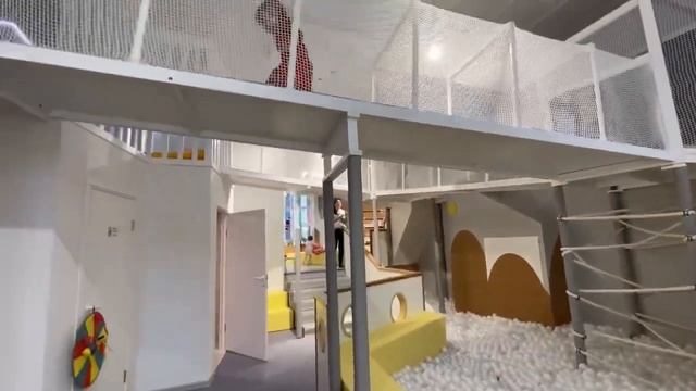 Детский клуб Just Me смотреть онлайн