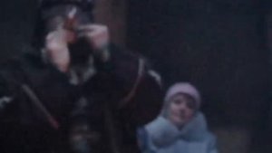шаман играет на варгане