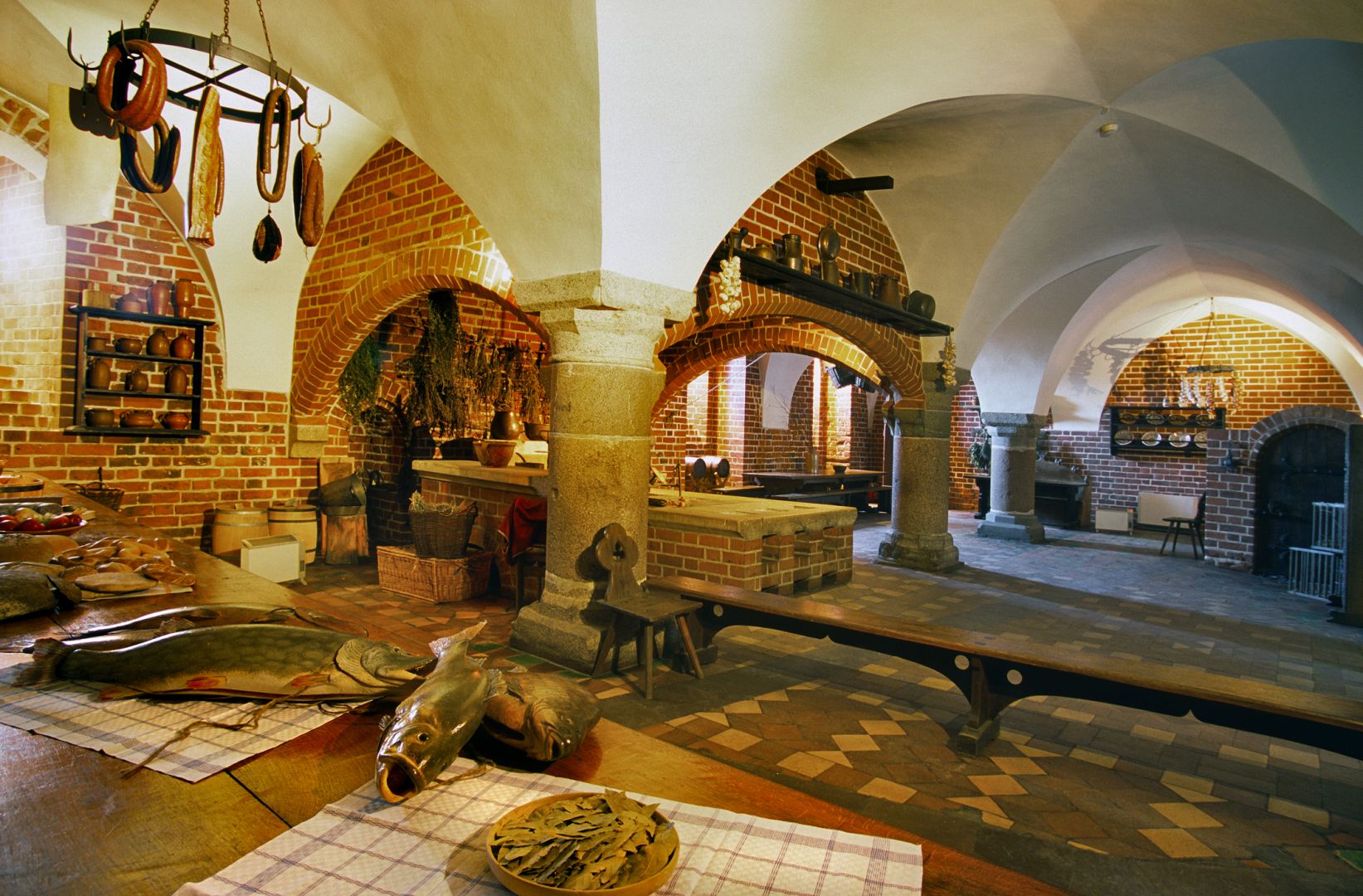 кухня в рыцарском стиле