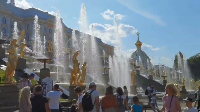 Петергоф, фонтаны. 2021