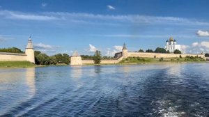 Прогулка на теплоходе по реке Великая в Пскове
