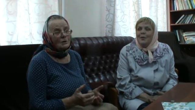 Расцветают два цветочка