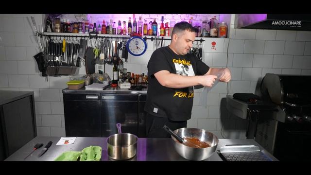 Делаем шоколадный брауни на гриле! Как сделать шоколадные яйца - настоящий киндер сюрприз.