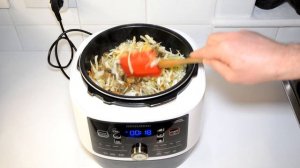 Постное блюдо Солянка Грибная с Капустой в Мультиварке Скороварке Redmond RMC  P 350