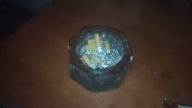 Пепельница меняет цвет... Как и почему? смотреть онлайн