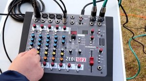 Обзор Allen & Heath ZEDi 10FX с акустикой Eurosound Dyno 12