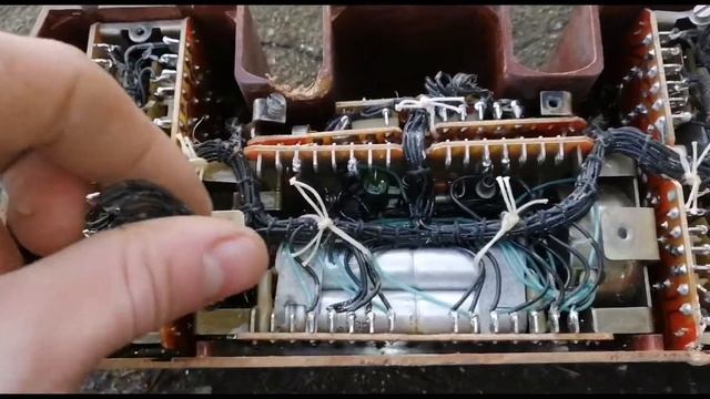 Частичный разбор насоса и обзор плат с позолотай. Добываю медь из хлама смотреть онлайн