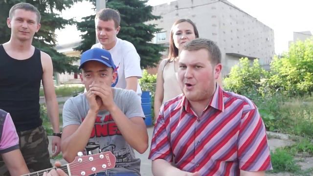 Ребята исполнили красивую песню  про любовь в живую, гитара, вокал, битбокс и речетатив.