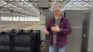 Упаковка гидропонных лотков.