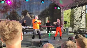 Filatov & Caras на фестивале Geek Picnic (солисты нчнче Евгений Попов и Дарья Победоносцева)