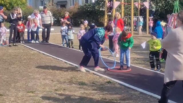 «Дедушка, бабушка и я – вот спортивная семья!» смотреть онлайн