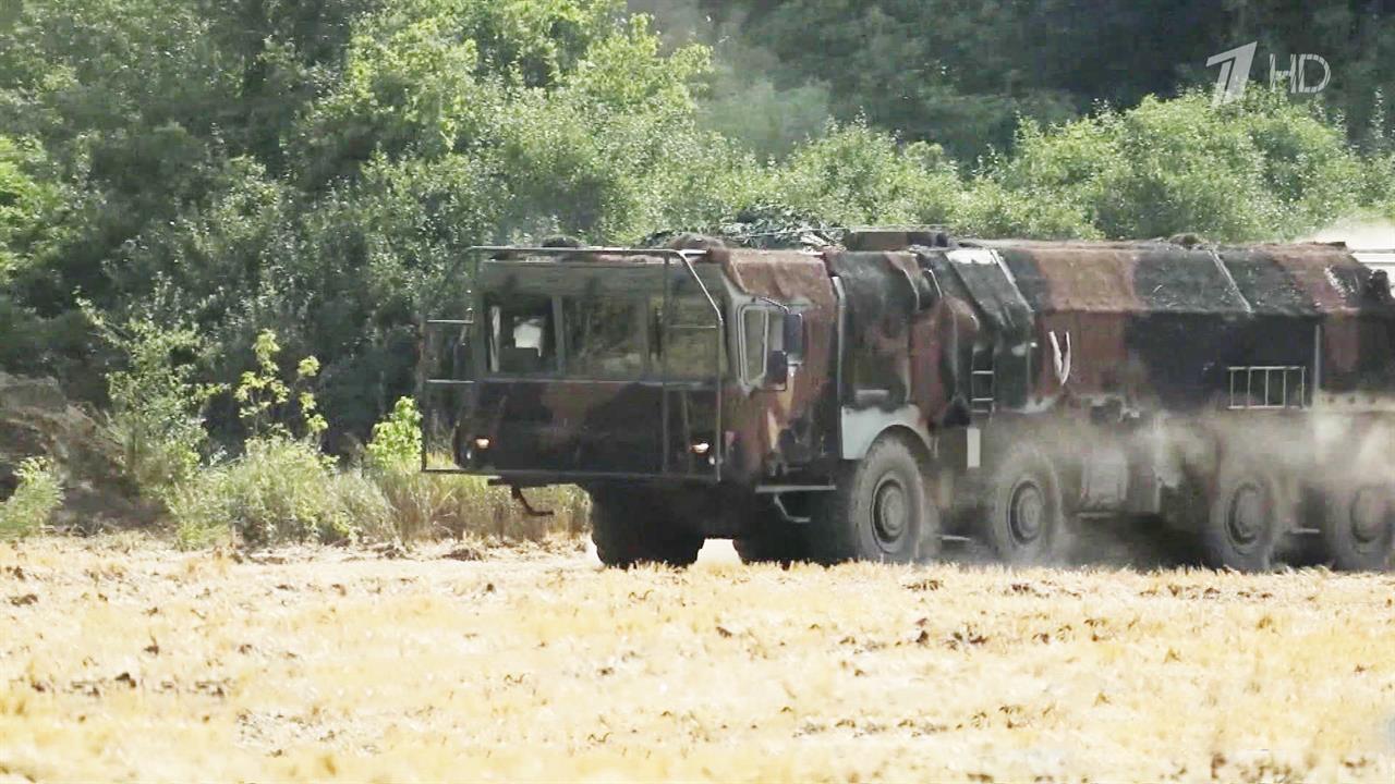 Экипажи комплексов "Искандер" точечно бьют по важным объектам военной инфраструктуры