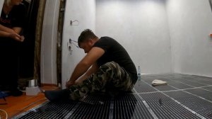 Монтаж теплого пола. Пленочный электрический пол. Укладка ламината.