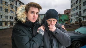 10 серия ТОЛПА ПОДРОСТКОВ НАБРОСИЛАСЬ НА БЕДНОГО ШКОЛЬНИКА. ШКОЛЬНИК ПРОТИВ ТОЛПЫ (720p).mp4