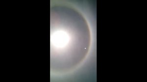 Светящееся кольцо вокруг Солнца в Ставрополе ГАЛО The luminous ring around the s