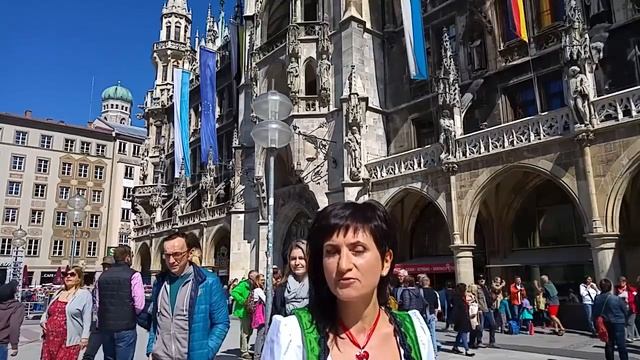 Экскурсии в Мюнхене. Экскурсии по Мюнхену. Гид в Мюнхене Ирена. Marienplatz смотреть онлайн