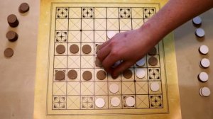 Играем в Реверси / Отелло. Правила и летсплей.