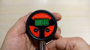 Отличный цифровой автомобильный манометр с Aliexpress. Посылка из Китая.