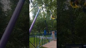 ПРОКАТИЛИСЬ НА АТТРАКЦИОНЕ  "НЛО"!! 😱~было страшно~