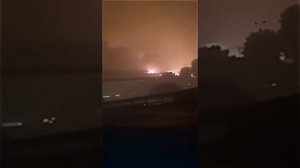 Иран ударил ракетами по военной авиабазе Израиля, которая сейчас полыхает в Негаве