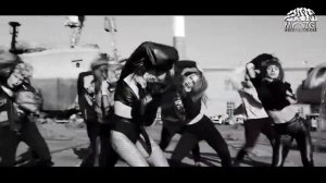 Michelle Andrade   Хватит свистеть свистеть