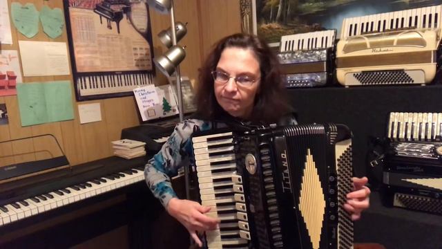 Danube Waves (Accordion) смотреть онлайн