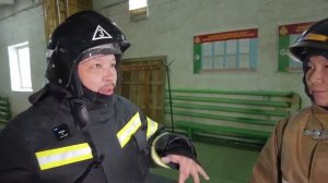 Как тренируются пожарные, спасатели?