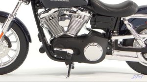 Maisto Harley Davidson FXDBI Dyna Street Bob 2006 Custom 1:12 Reseña Revisión Little Pieces Plastic