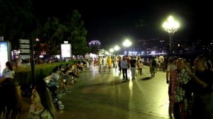 Набережная Ялты. Ялта без прикрас, все как есть. Ялта, море, набережная - прогулка.