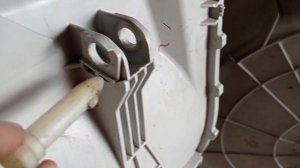 Стиральная машина Whirpool. Устраняем стук (шум) во время отжима.