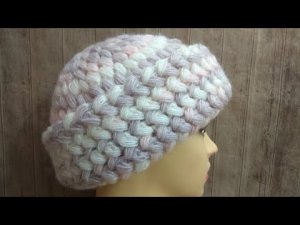 Шапка из пышных столбиков  крючком.1 часть.