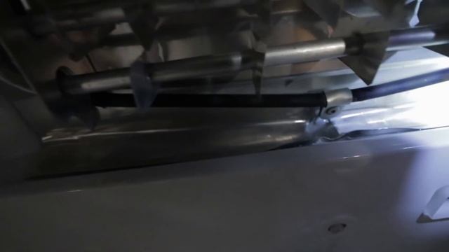 Fixing Samsung Fridge Ice Buildup and Leaking Water under Crisper Tray смотреть онлайн