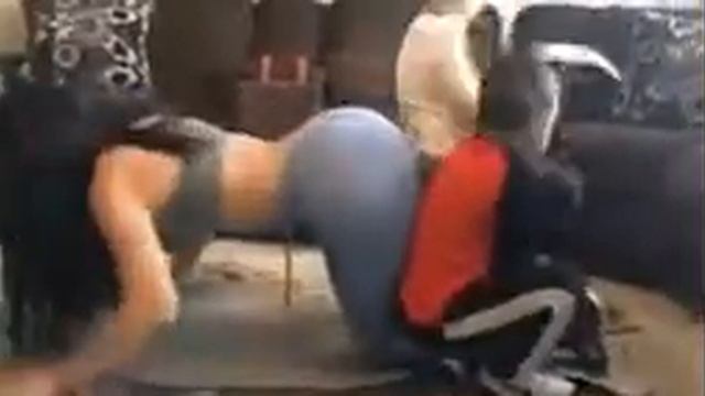 КАК ПРОКАЧАТЬ ПОПУ МАМАШАМ смотреть онлайн