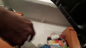 Установка газовых упоров Митсубиси Аутлендер 3 Installation of gas stops Mitsubishi Outlander 3