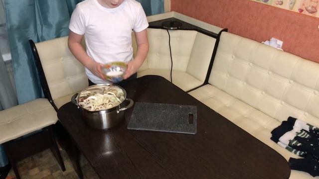 Домашний шашлык в духовке. Учимся готовить и смеемся смотреть онлайн