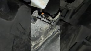 Замена лампочки в противотуманных фарах соната