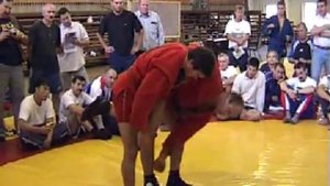 Рычаг колена со стойки