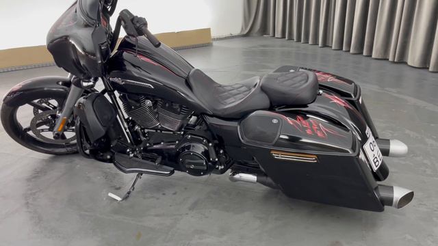 Street Glide Bagger