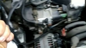 Как снять генератор Nissan NV 200 ??