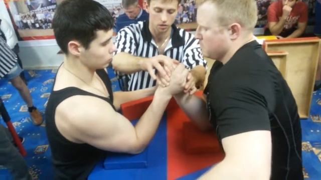 Данилов Сергей против спортсмена из Протвино. смотреть онлайн