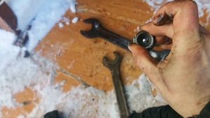 юмз пропадает натяжка цепи поворота стрелы