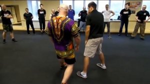 Филиппинский бокс: 2-ая комбинация Ларав Панантукан. Мастер Александр Плаксин