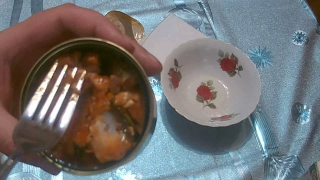 Сардина,в каком-то соусе. смотреть онлайн