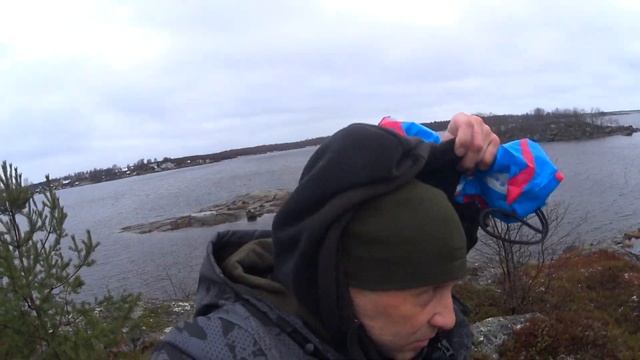 Рыбалка в Арктике С КОЛАМИ | Попалось Чудо-Юдо | Ступеньки к трону открыли свой вид после дождя смотреть онлайн