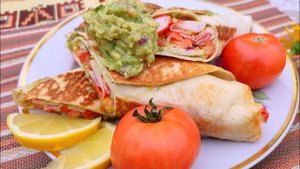 Ролл с крабовыми палочками