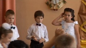 #прощальный танец на выпускном*Пароходики уплывают#